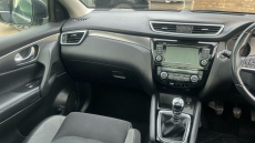 Nissan Qashqai 1.3 DiG-T N-Connecta 5dr Petrol Hatchback